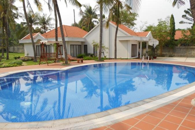 Beautiful Villa with Big garden in An Phu District 2 (sold)