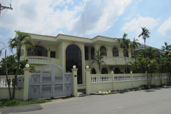 A Big Villa In Phu Nhuan Compound, Dist 2