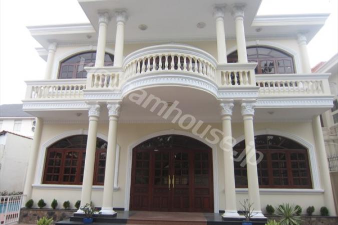 A nice white villa with big swimming pool in Thao Dien, District 2.