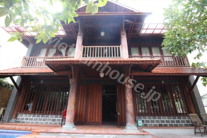 Classic style villa with high class wood-furniture in District 2