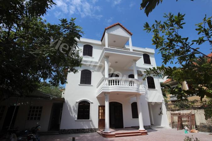 Spacious villa with swimming pool in Thao Dien