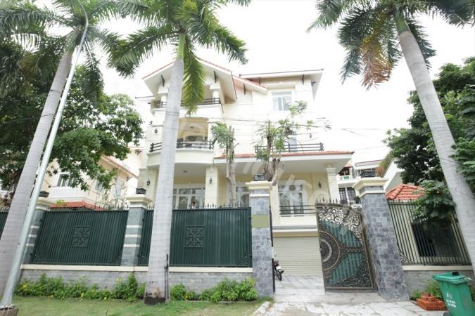 Beautiful villa in the compound in Thao Dien