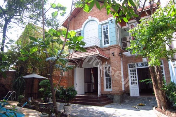 Nice Villa in Phu Nhuan District