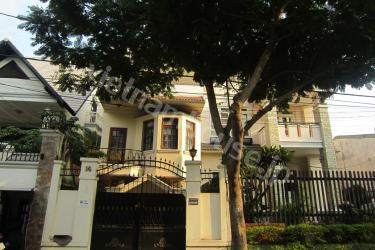 4 bedroom house in the center of Thao Dien, District 2