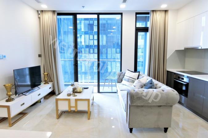 Elegant Asian two bedroom apartment in Golden River 