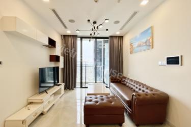 【ビンホームズゴールデンリバー】都会の夜景を愉しむ、洗練された1LDKの贅沢な暮らし