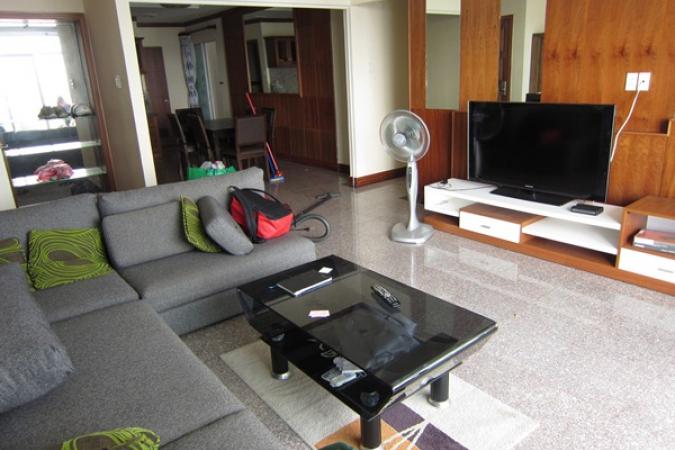 A Warmly Apartment In Dist 2