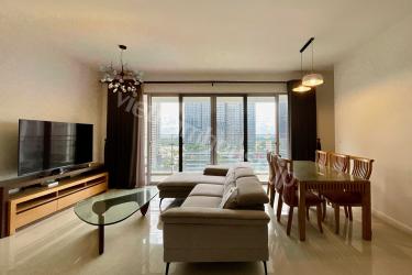 Estella Heights：都心を一望する3ベッドルームの洗練された住まい