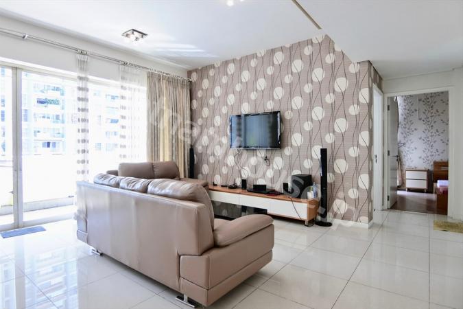 The Estella offers a standard interior three-bedroom apartment