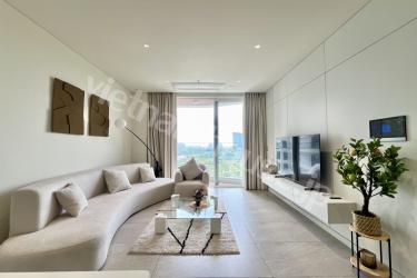 Căn hộ 3 phòng ngủ tông màu trung tính, công năng tối giản hoàn hảo tại Zeit River