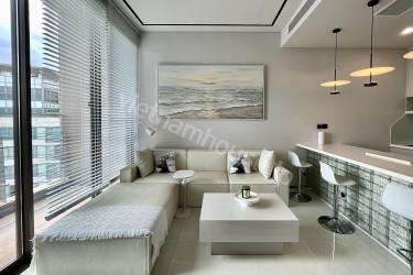 Căn hộ 1 phòng ngủ rộng rãi tông Trắng - Đen - Xám tại Thảo Điền Green