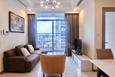 The spacious interior of Vinhomes Central Park condo is completely decorated and elegant