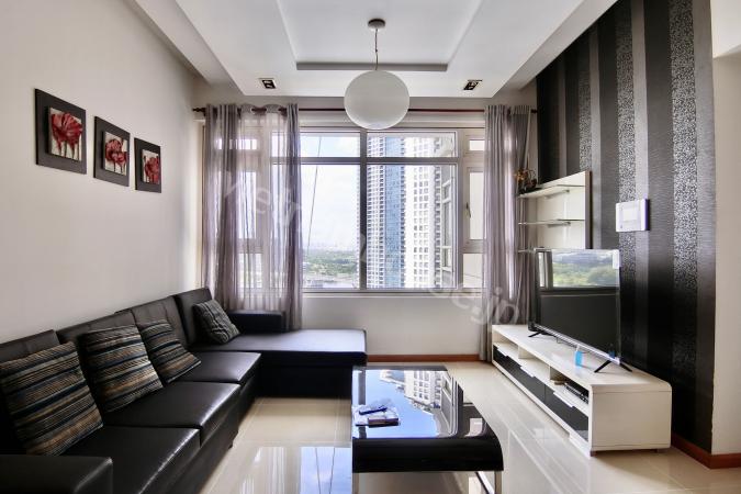 Saigon Pearl: two-bedroom apartment with retro style 