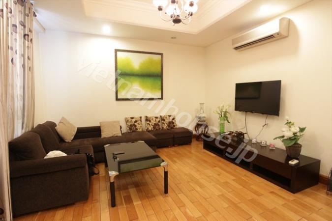 Apartment for lease in BINH THANH with sparkling living room