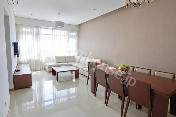 Attracting customers by this significantly beautiful Saigon Pearl apartment