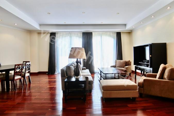 Deluxe serviced apartment with private terrace
