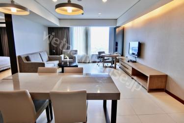 Super large living area for 1 bedroom apartment
