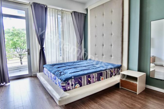 Serviced apartment near to peaceful canal in District 1