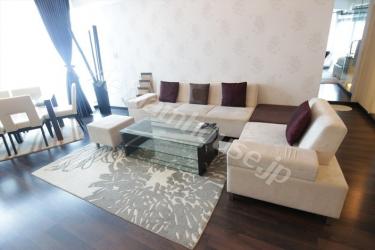 Beautiful high-class serviced apartment for lease in District 1