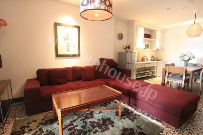 Vintage furniture style in high class service apartment in CBD