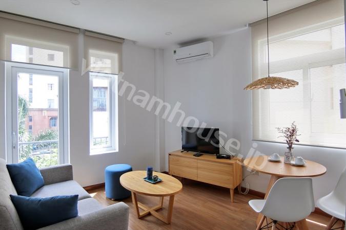 Separate 1 bedroom with balcony in serviced apartment District 1