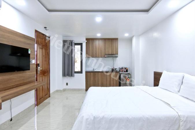 New studio for rent near Ben Thanh market (changed to hotel, no kitchen)