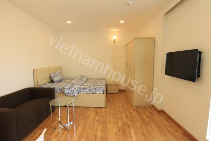 Big room in serviced apartment in Thao Dien, D2.