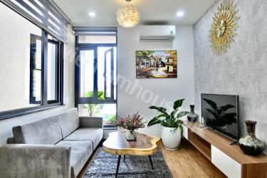 Modern 2 bedroom apartment equipped with wooden floor