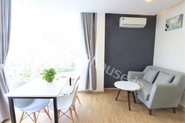 Stunning apartment with balcony beside Nhieu Loc Channel, Dist 3.
