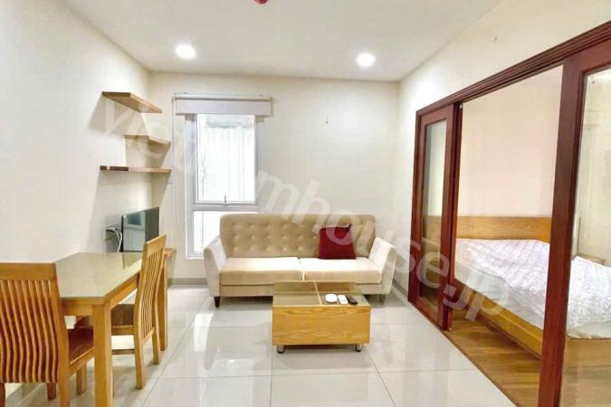 Open space in service apartment in Binh Thanh.