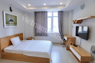 Come here and get the apartment with reasonable price in District Binh Thanh
