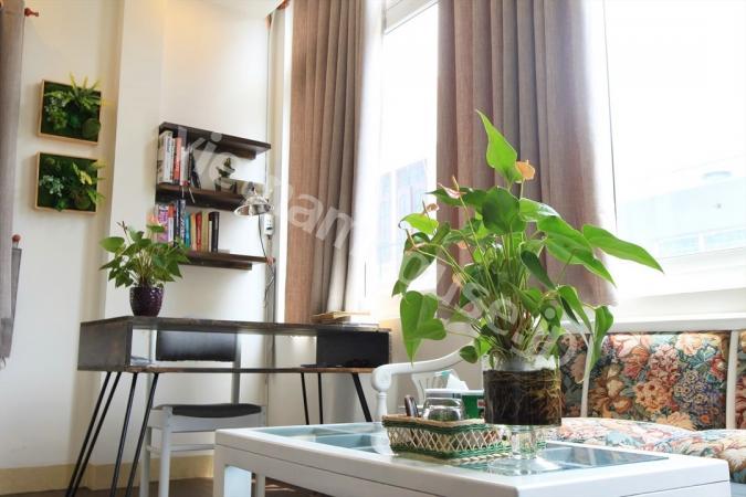 Serviced apartment with unique style and many windows all around the room in Binh Thanh (02/08/2018: renovated)