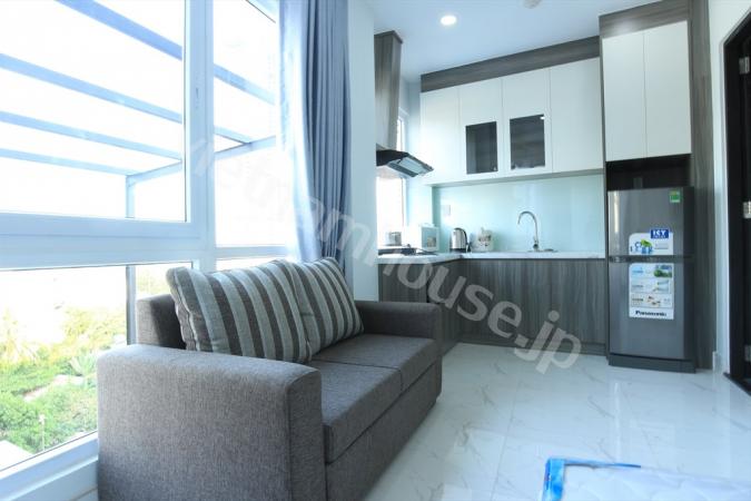 Modern studio with big sunlight in Binh Thanh District.