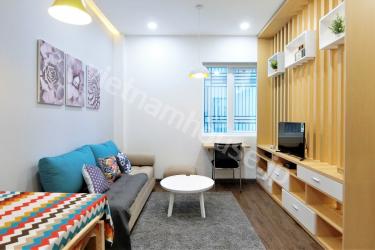 Waste no more time to reach the CBD when living in canal-view serviced apartment
